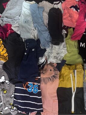 Children's clothing bundle